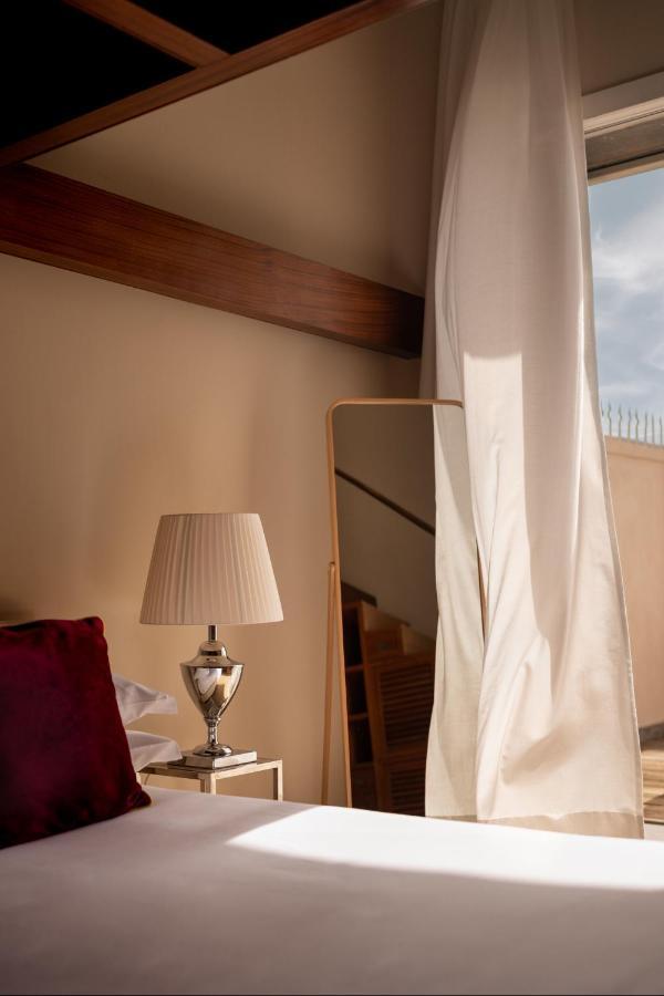 Caracciolo 13 Rooftop&suites