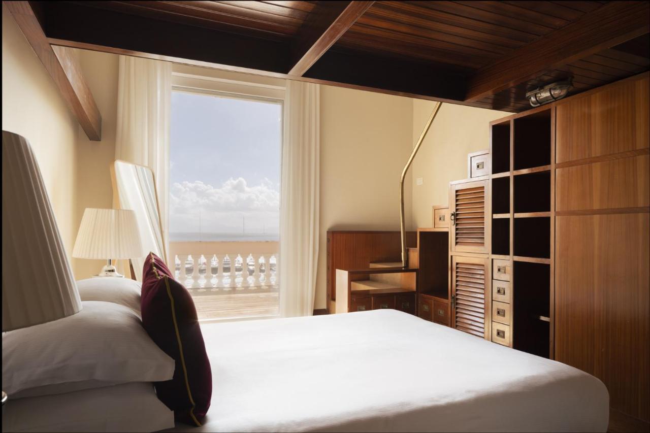 Caracciolo 13 Rooftop&suites