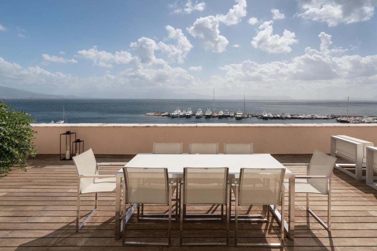 Appartamento Caracciolo 13 Rooftop&suites